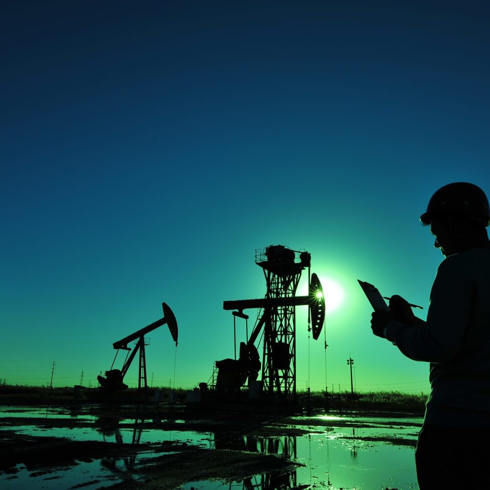 3 Oil Stocks to Watch for Returns in April
