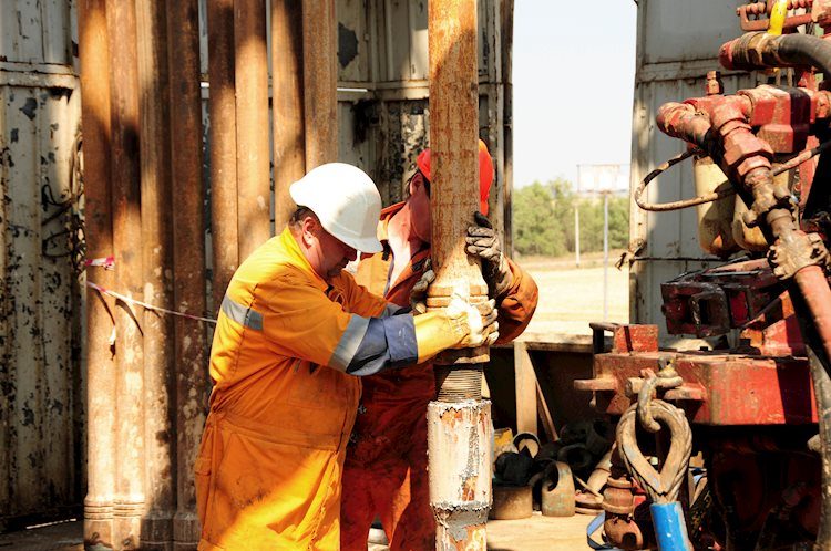 WTI drops to near $73.00 due to builds in US Oil stockpiles