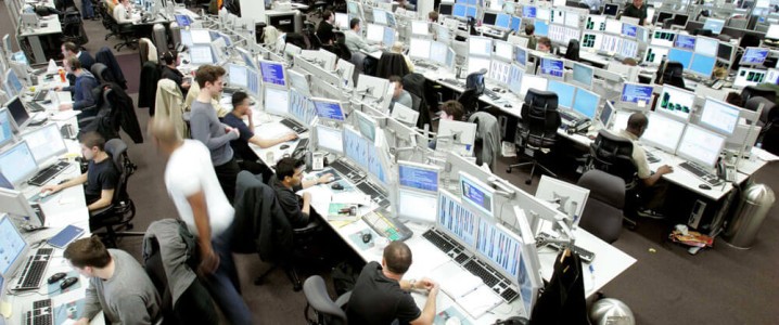 Oil Prices Drop 4.5% On Record-Bearish Sentiment from Money Managers