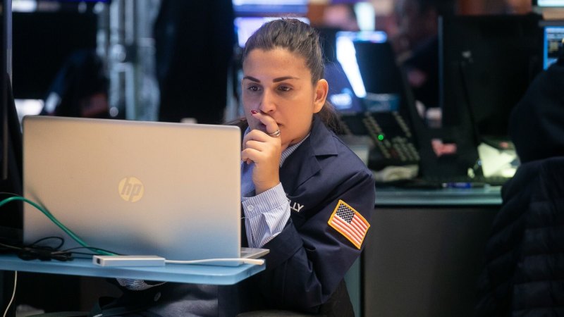 ASX closes in red as Biden comment sparks oil price surge