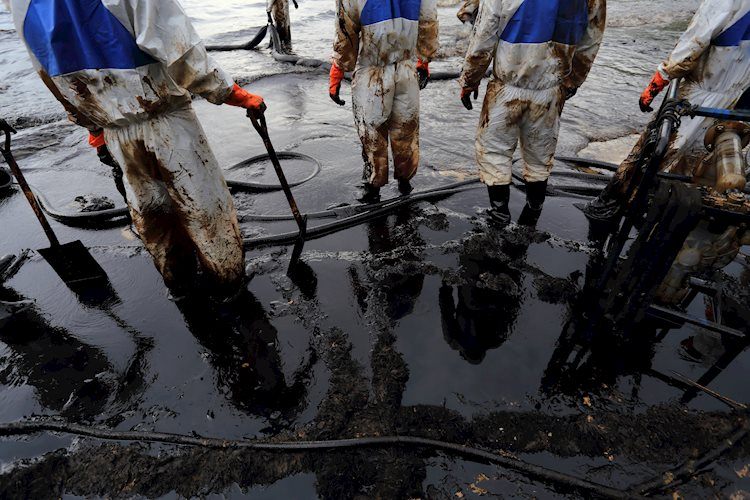 Crude Oil jumps above $70 with traders bracing for API ahead of Christmas