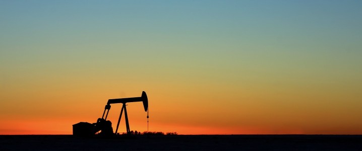 US Oil Drillers Back Off As Oil Prices Continue to Hurt