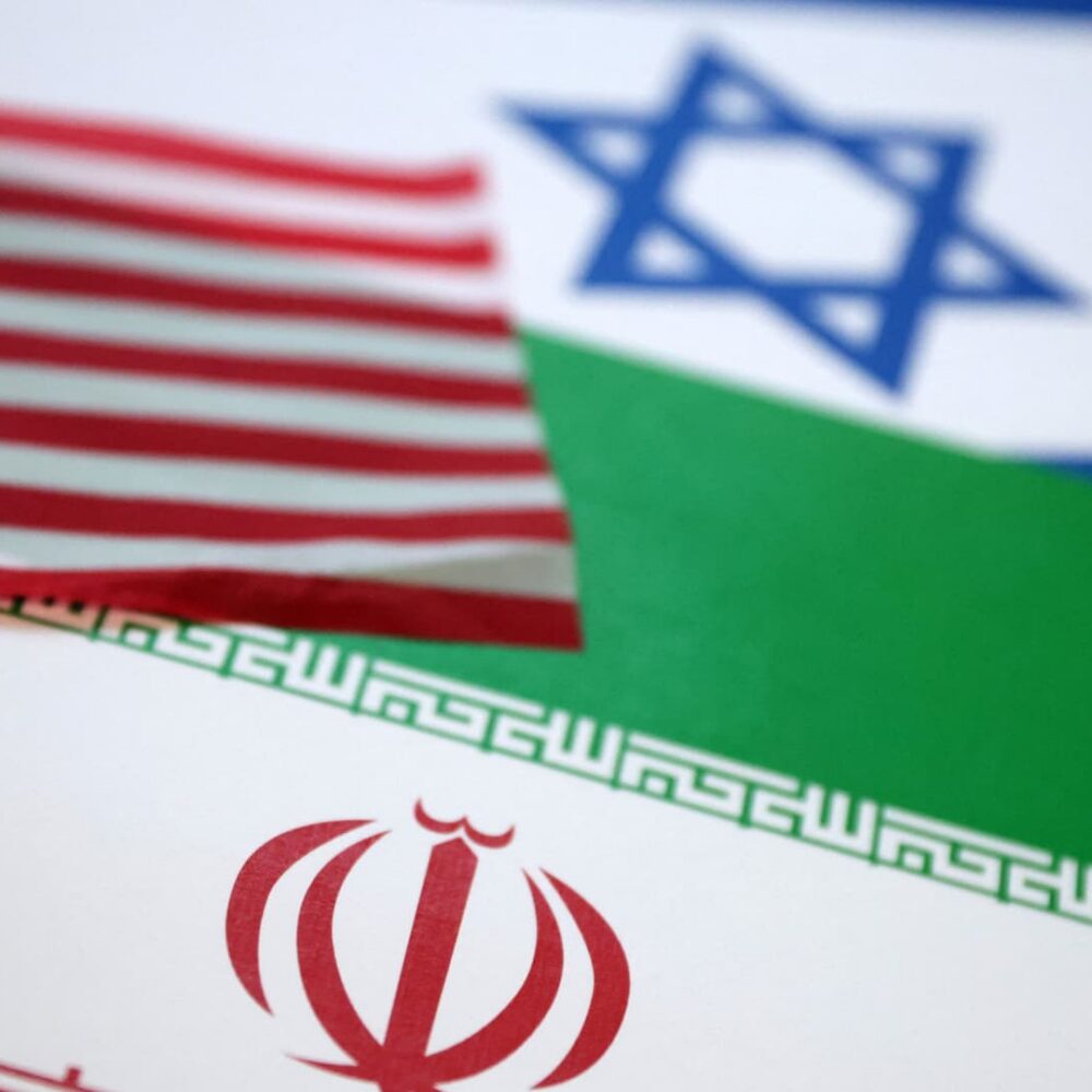 Oil prices fall about 2% as Trump holds off on Iran strike, hopes for negotiations