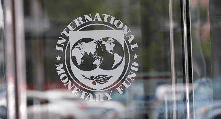 IMF warns Nigeria of increased budget deficit as oil prices fall