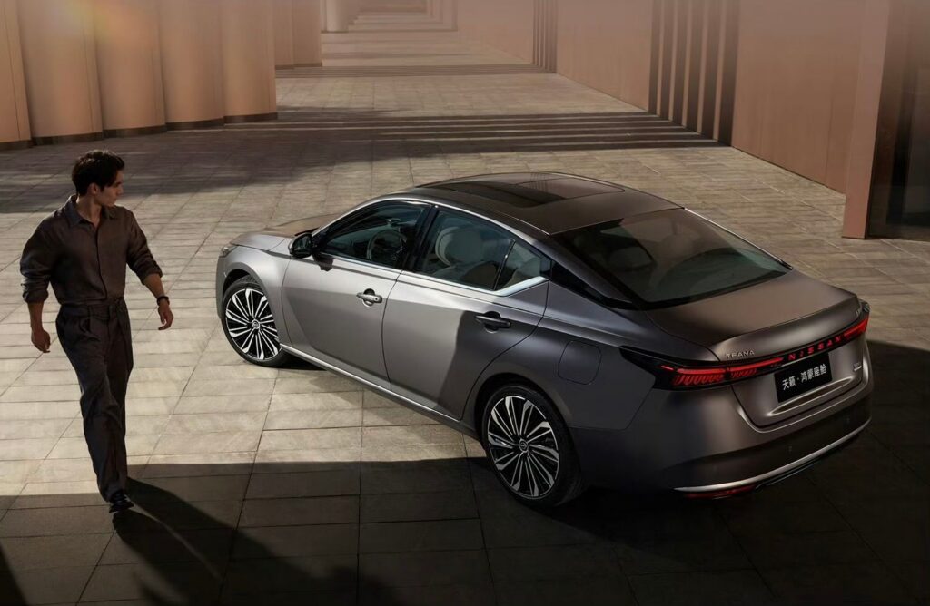 World’s First HarmonyOS-Powered Gasoline Car: Dongfeng Nissan Teana Surpasses 10,000 Orders in Its First Month