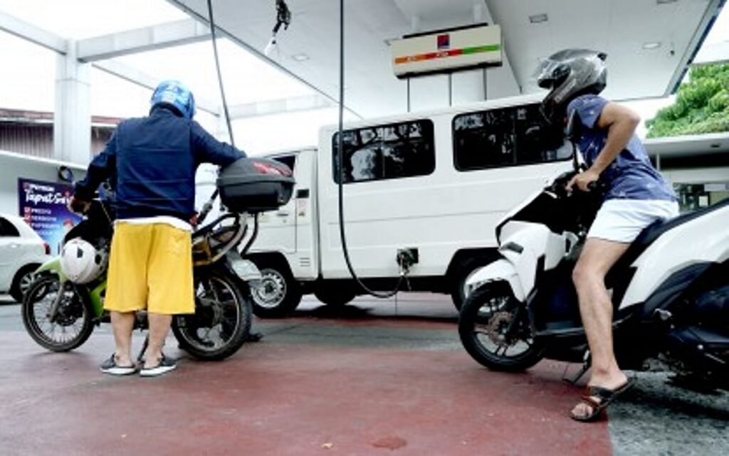 Hefty oil price hike looms next week