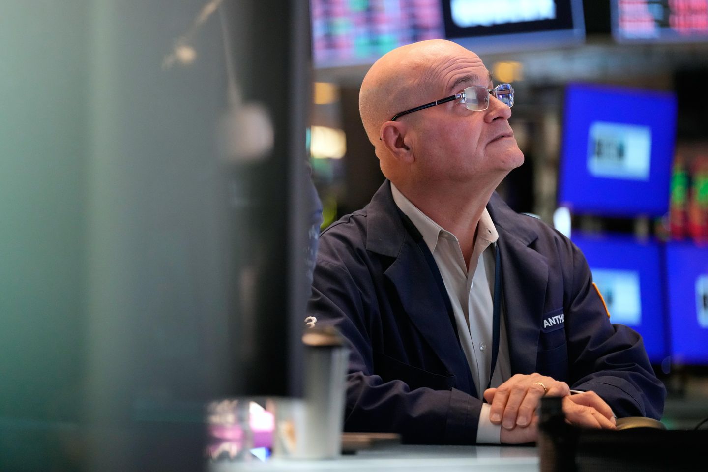 Wall Street holds steadier as oil prices stop surging, for now