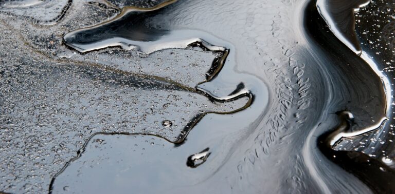 Oil, petrol, gasoline: a chemical engineer explains how crude turns into fuel