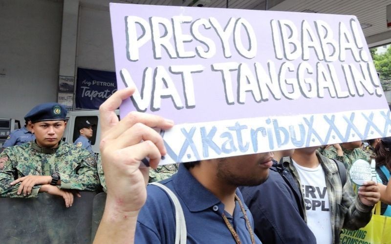 Inflation seen to breach 4% as oil prices surge