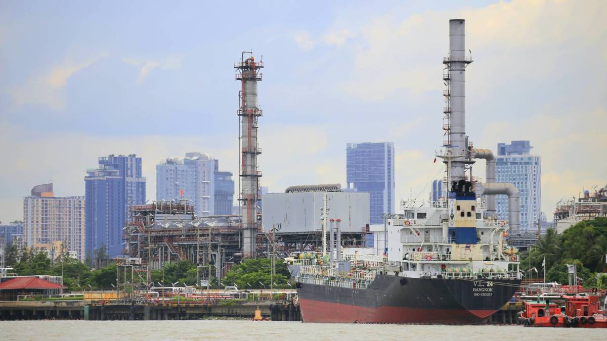 Chevron CEO sounds alarm as Trump puts a 10-day clock on Iran