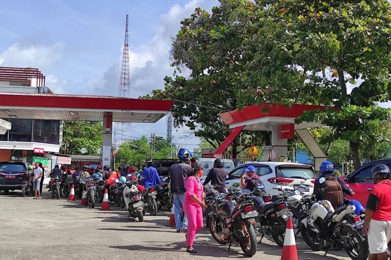 Oil surge sharpens calls for Indonesia to shift away from fossil fuels