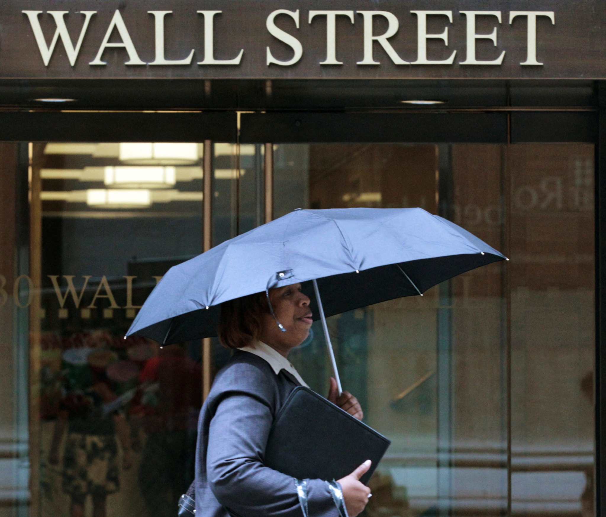 Markets turn cautious: Dow, Nasdaq futures dip on shaky US-Iran ceasefire