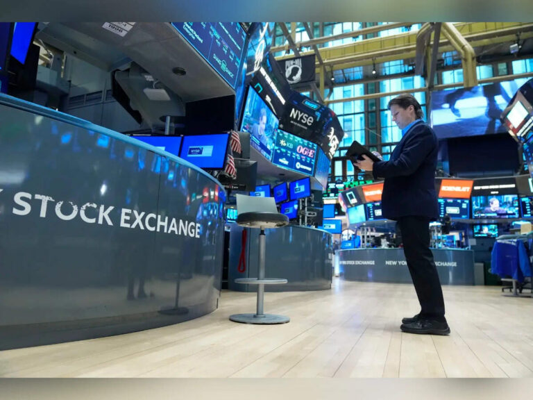 US Stock Market Closing: Why did Dow Jones, S&P 500, Nasdaq end lower today? Nasdaq snaps 13-day rally as Iran tensions rise, oil jumps above $95