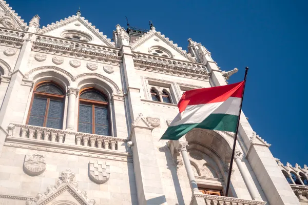 Top Hungary news: new parliament, additional cabinet members, Erasmus, kerosene crisis, Orbán in the USA – 22 April, 2026