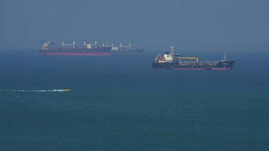 Oil prices extend multi-day rally as Trump issues new threat to Iran; Brent tops $114 per barrel