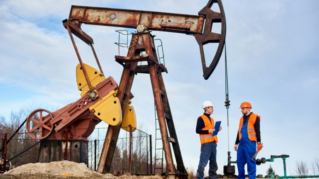 Oil Prices Waver as Market Weighs Chances of U.S.-Iran Deal