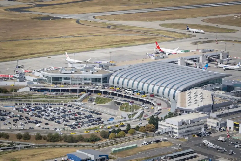 What’s going to happen to Budapest Airport? How much fuel do they really have?