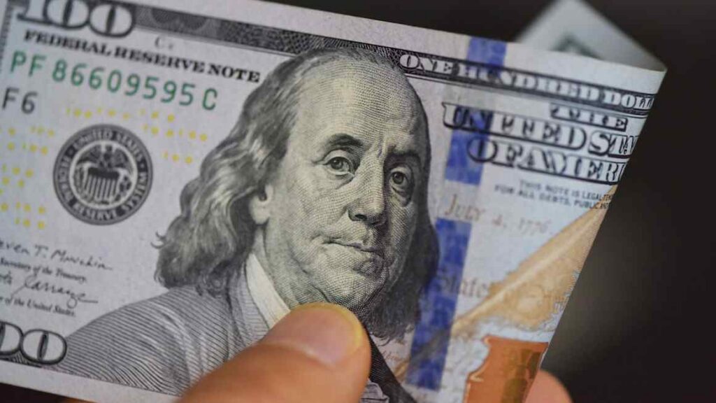 Investors pile into bullish dollar bets as ‘US exceptionalism’ trade returns