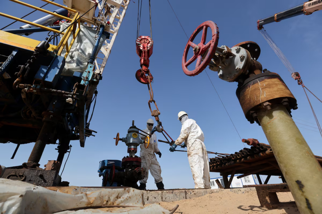Oil rises as doubts over US-Iran deal heighten supply concerns
