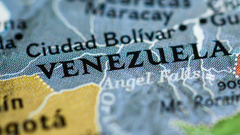 U.S. Energy Secretary Says Venezuela Could More Than Double Oil Production