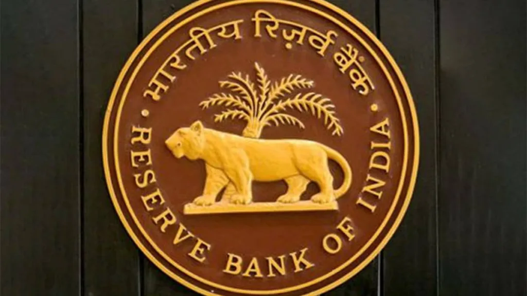India Rupee-Rupee in Narrow Range After Higher Open, RBI Support Meets Importer Demand