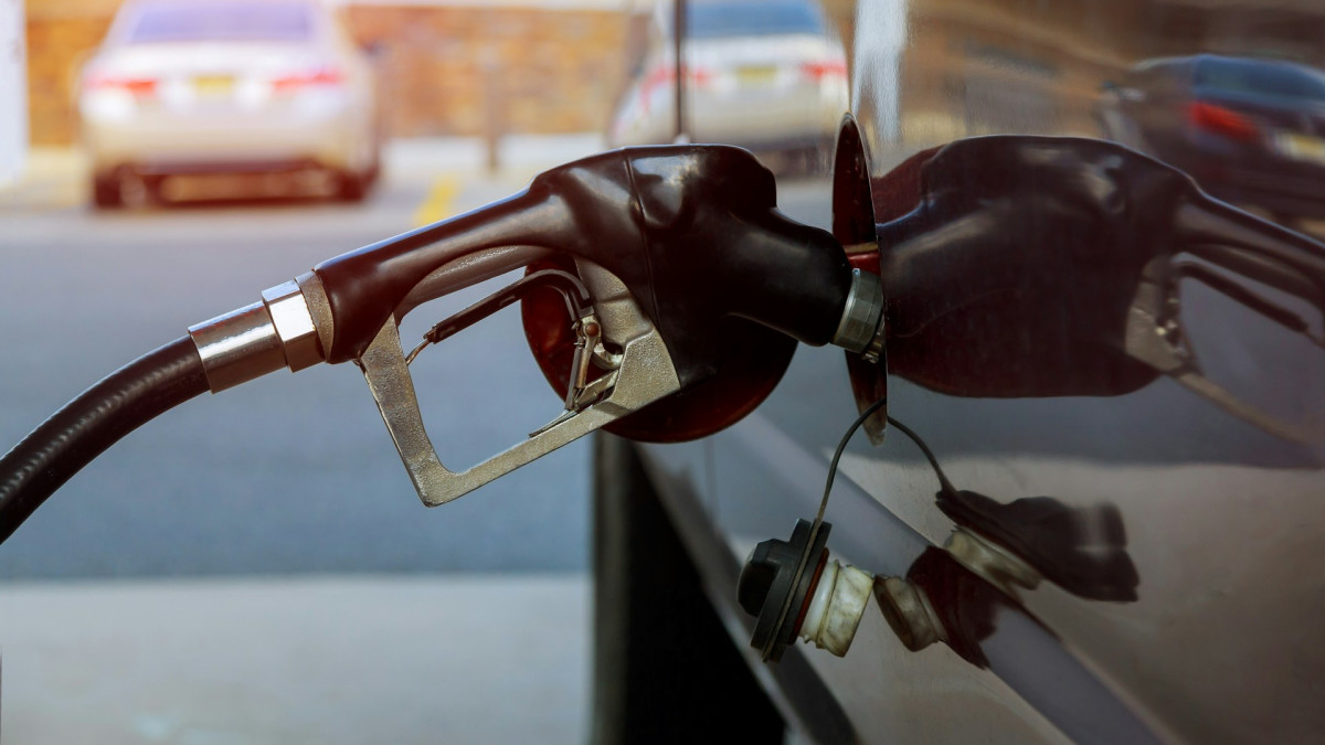 Trump Admits Diesel U.S. Export Ban Could Raise Gasoline Prices