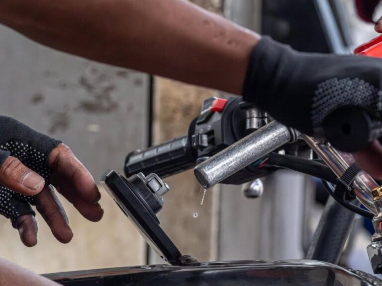 Diesel prices drop by P3/L; gasoline, kerosene rise over P1/L