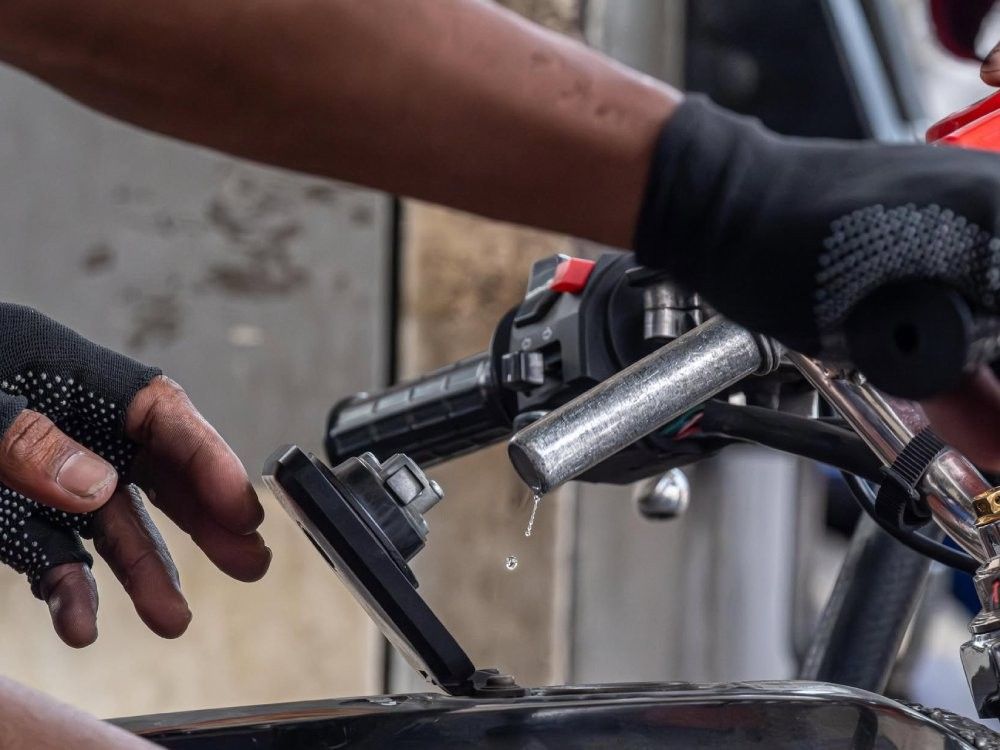 Diesel prices drop by P3/L; gasoline, kerosene rise over P1/L