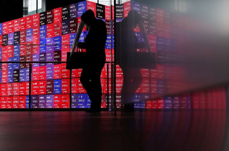 Stocks mixed, day after AI-related selloff; oil prices rise again